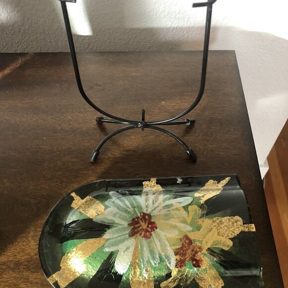 Jasmine Art Fused Glass Floral U Vase — Elegant Pocket Vase Flower Centerpiece - Picture 6 of 6